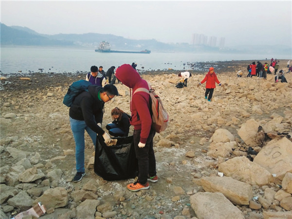 ��۴�ѧ��Я����Ͽ�Ϲ�����ĸ�׺�